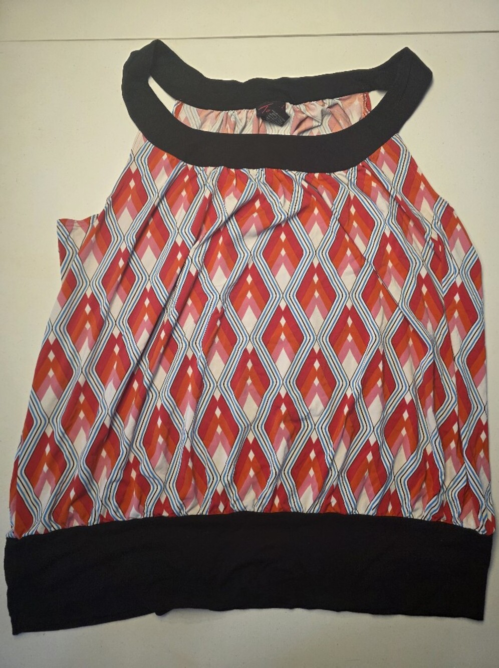 Y2k torrid Geometric Diamond Halter Tank in Red and Black